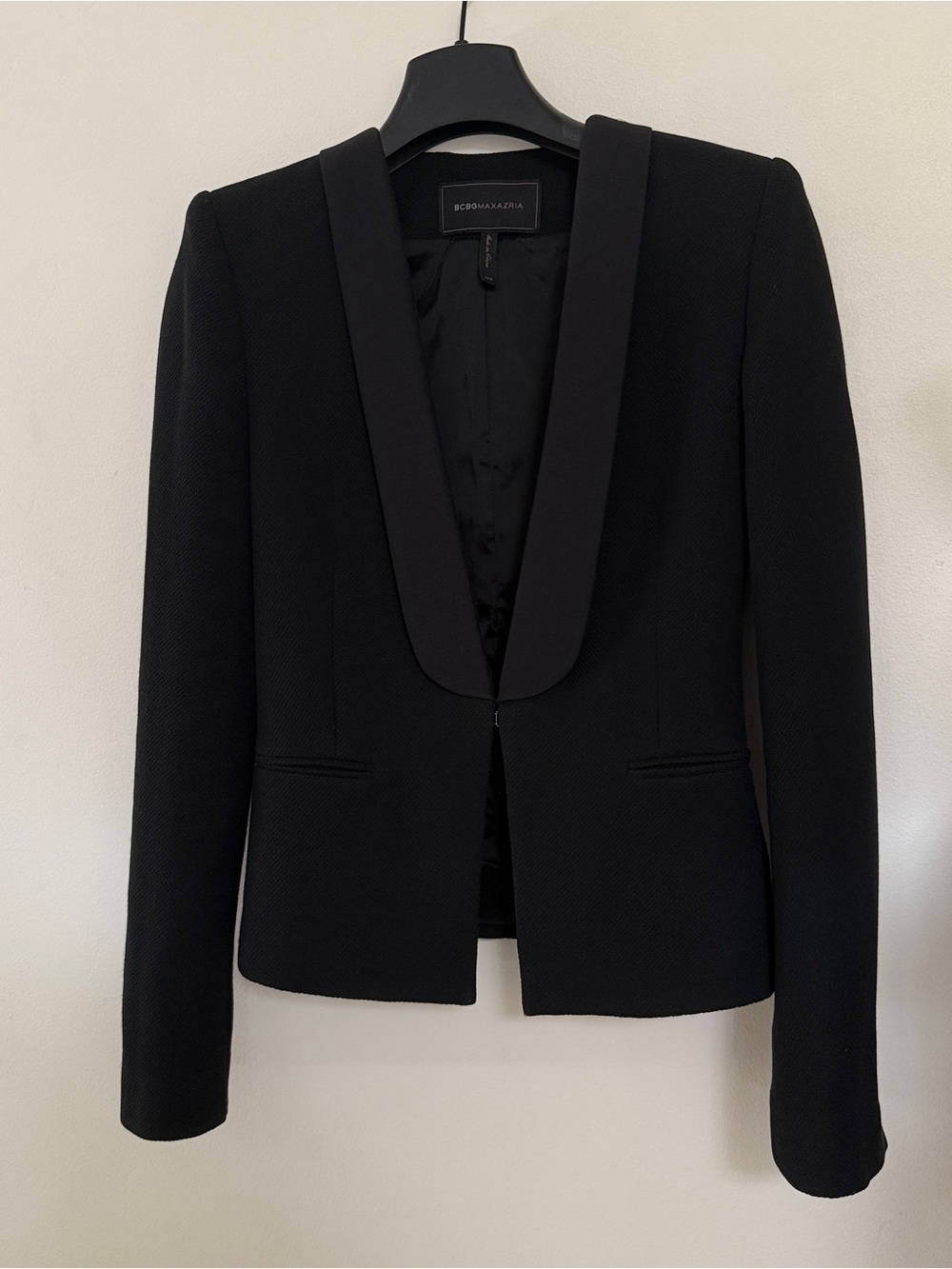 BCBGMAXAZRIA Black Shawl Collar Blazer